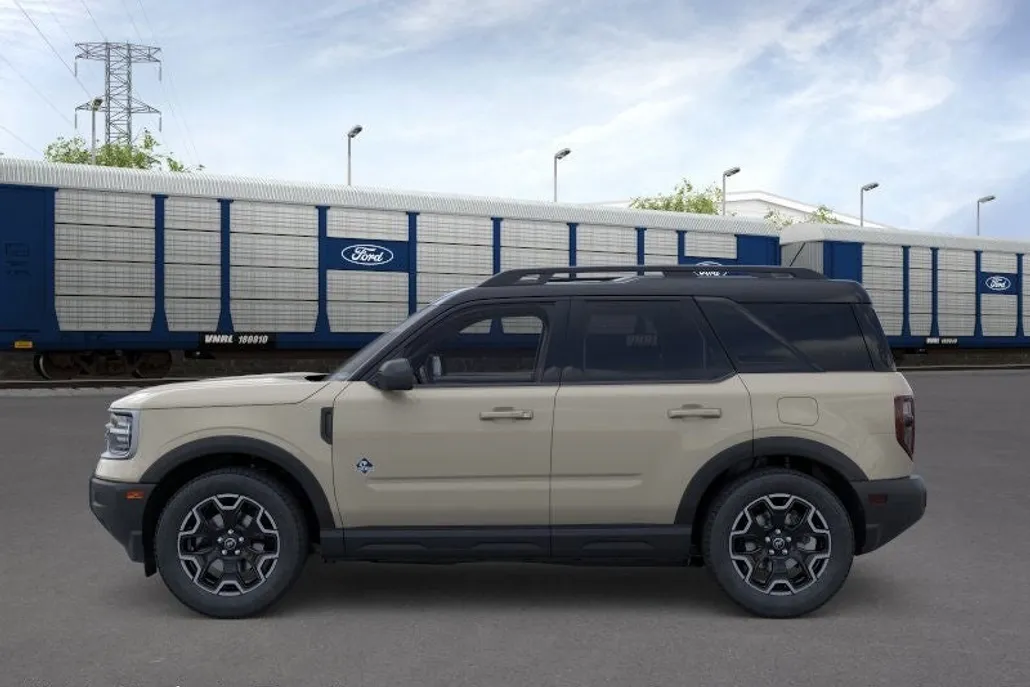 2025 Ford Bronco Sport Outer Banks photo 1