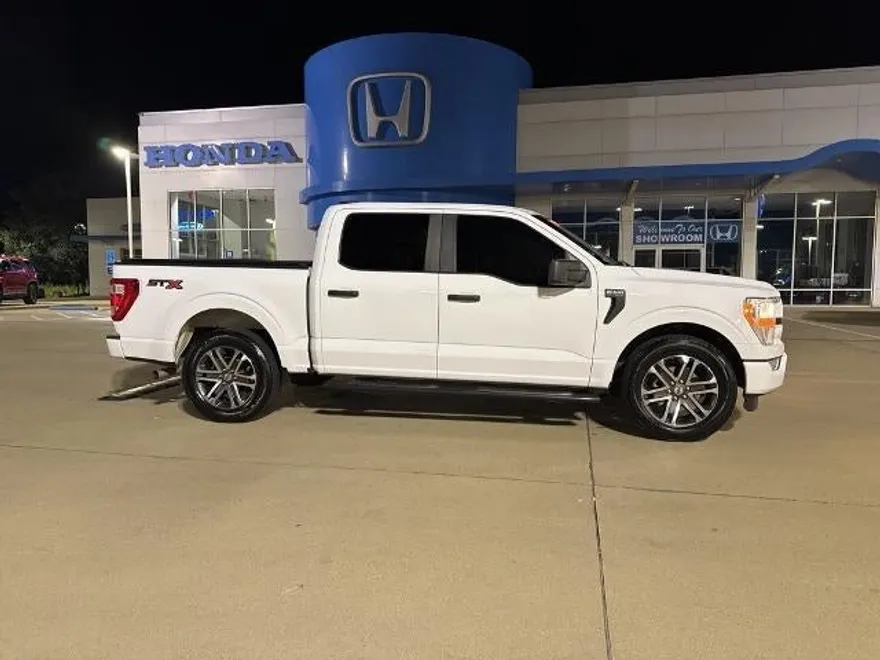 2021 Ford F-150 XL photo 1