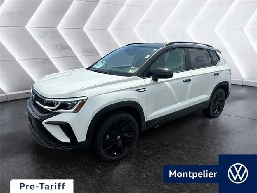 2024 Volkswagen Taos SE photo 1