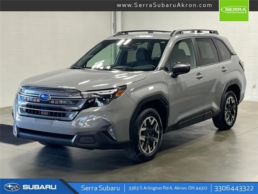 2025 Subaru Forester Premium photo 1