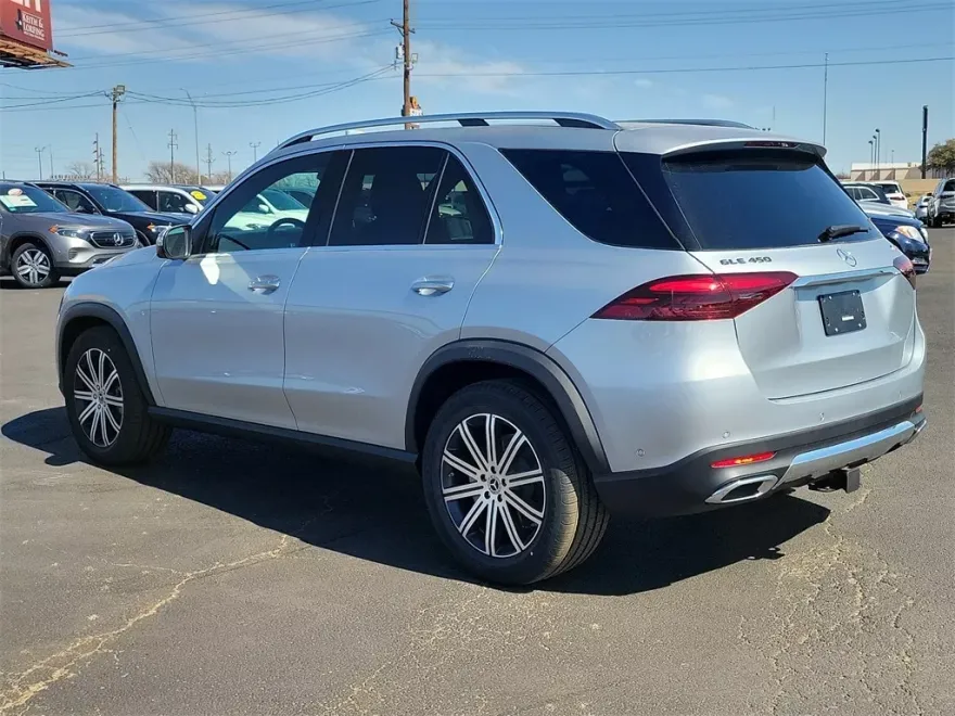 2025 Mercedes Benz GLE 450 4MATIC photo 4