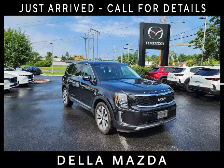2022 Kia Telluride S photo 1