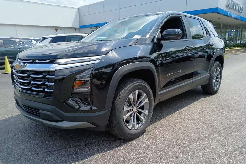 2026 Chevrolet Equinox LT photo 1
