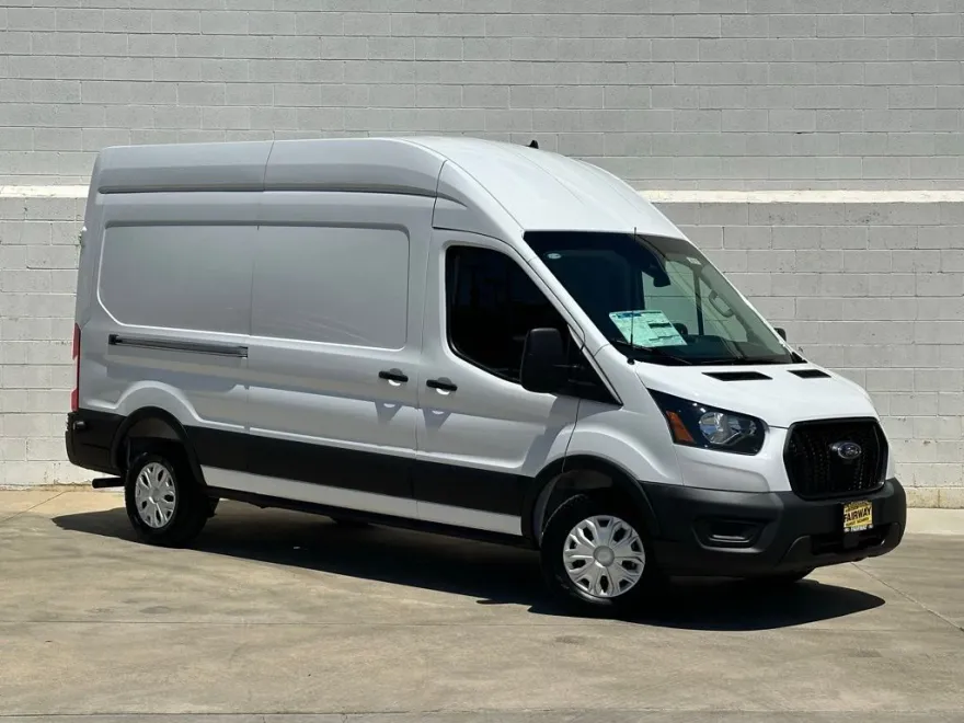 2025 Ford Transit photo 1