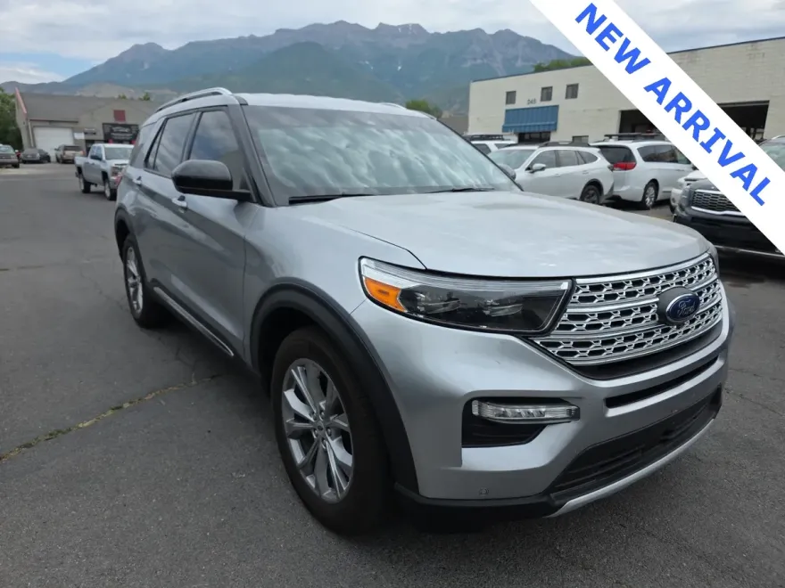 2023 Ford Explorer Limited photo 1