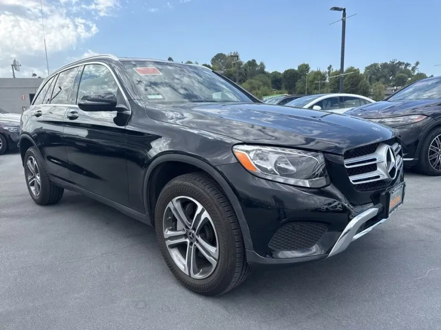 2019 Mercedes Benz GLC 300 photo 1