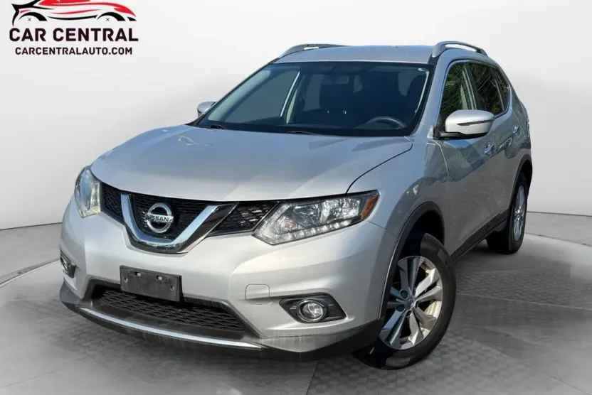 2016 Nissan Rogue SV photo 1