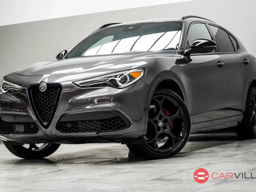 2022 Alfa Romeo Stelvio Ti Sport photo 1