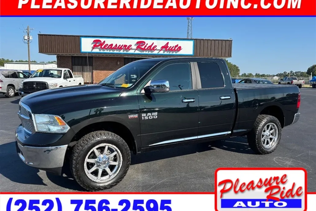 2016 Ram 1500 SLT photo 1