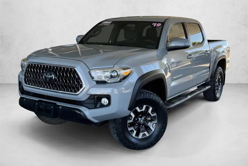 2019 Toyota Tacoma TRD V6 photo 1