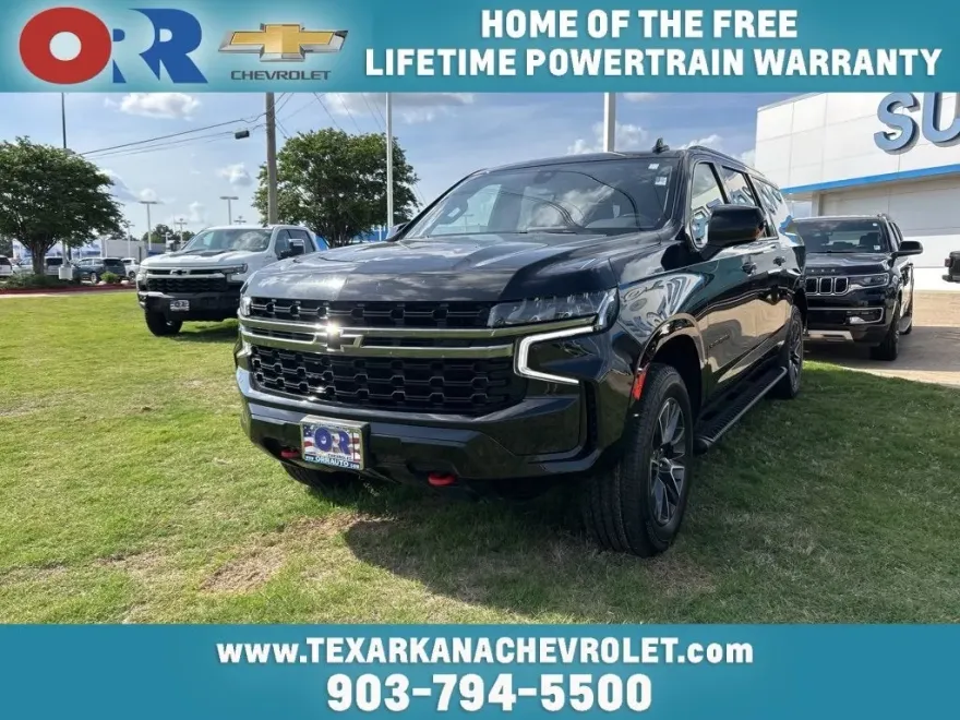 2022 Chevrolet Suburban Z71 photo 1