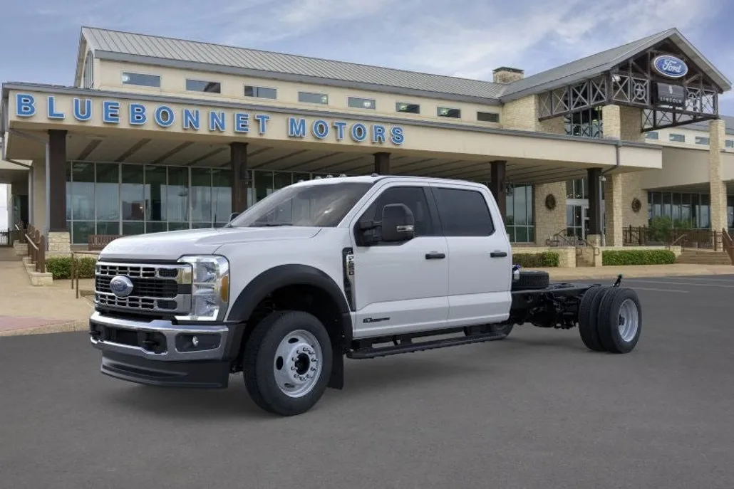 2025 Ford F-550 XL photo 1