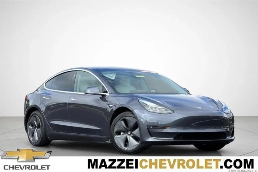 2019 Tesla Model 3 Long Range photo 1