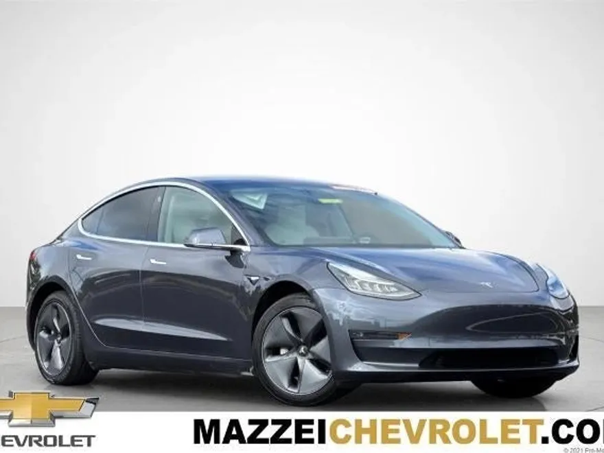 2019 Tesla Model 3 Long Range photo 1