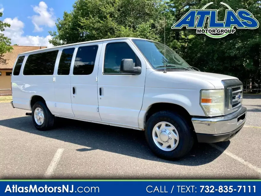 2013 Ford E-350 photo 1