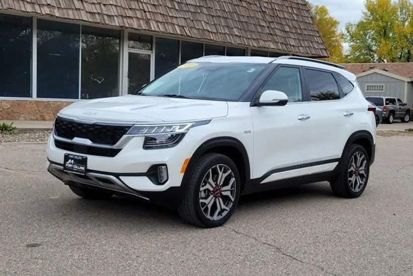 2023 Kia Seltos SX photo 1