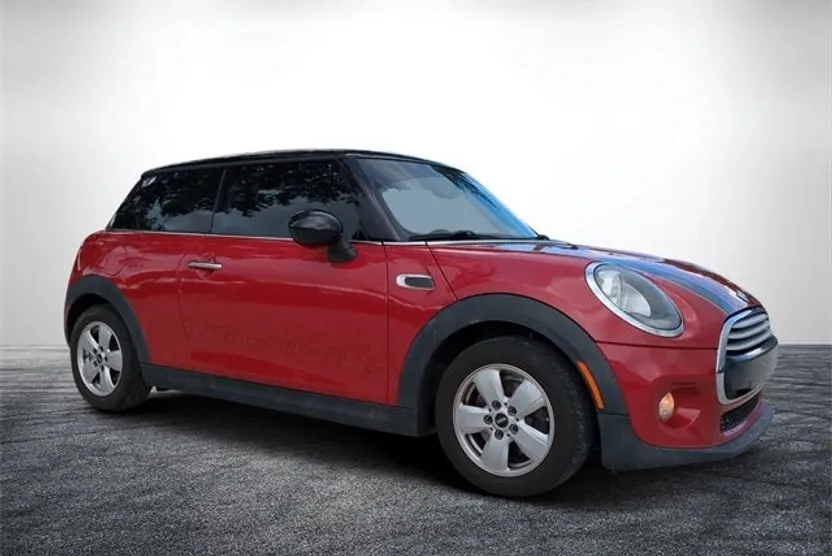 2014 Mini Cooper 2 Door Hardtop photo 1