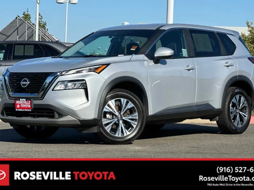 2023 Nissan Rogue SV photo 1