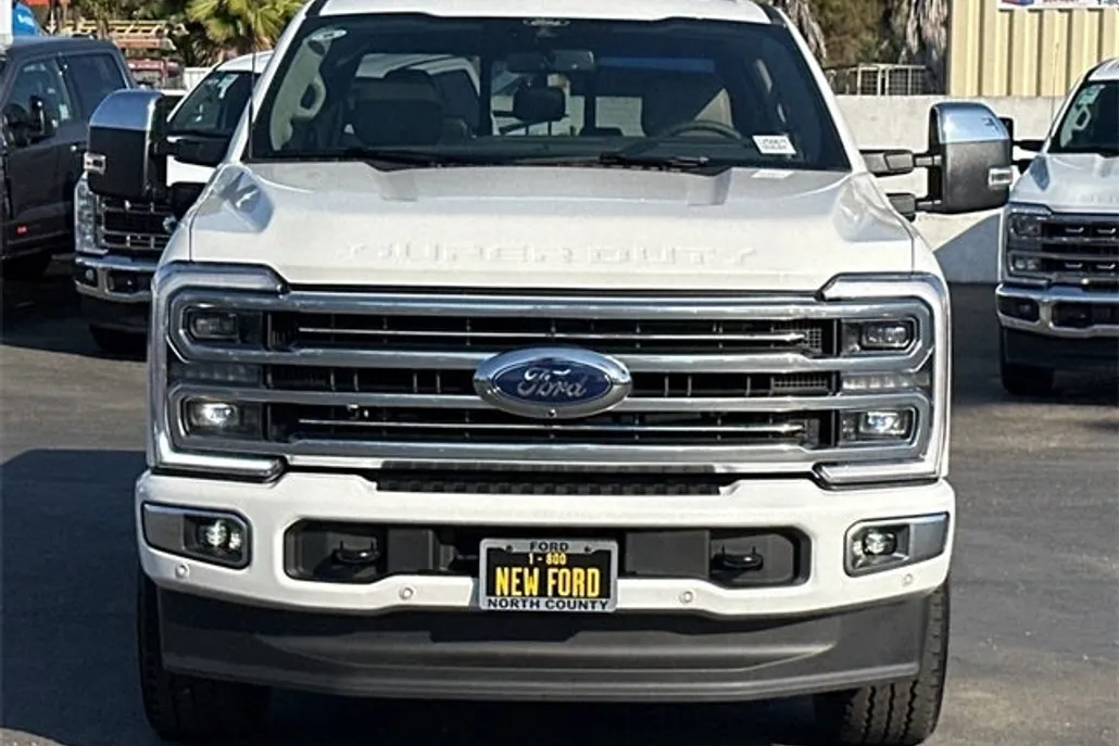 2025 Ford F-250 photo 1
