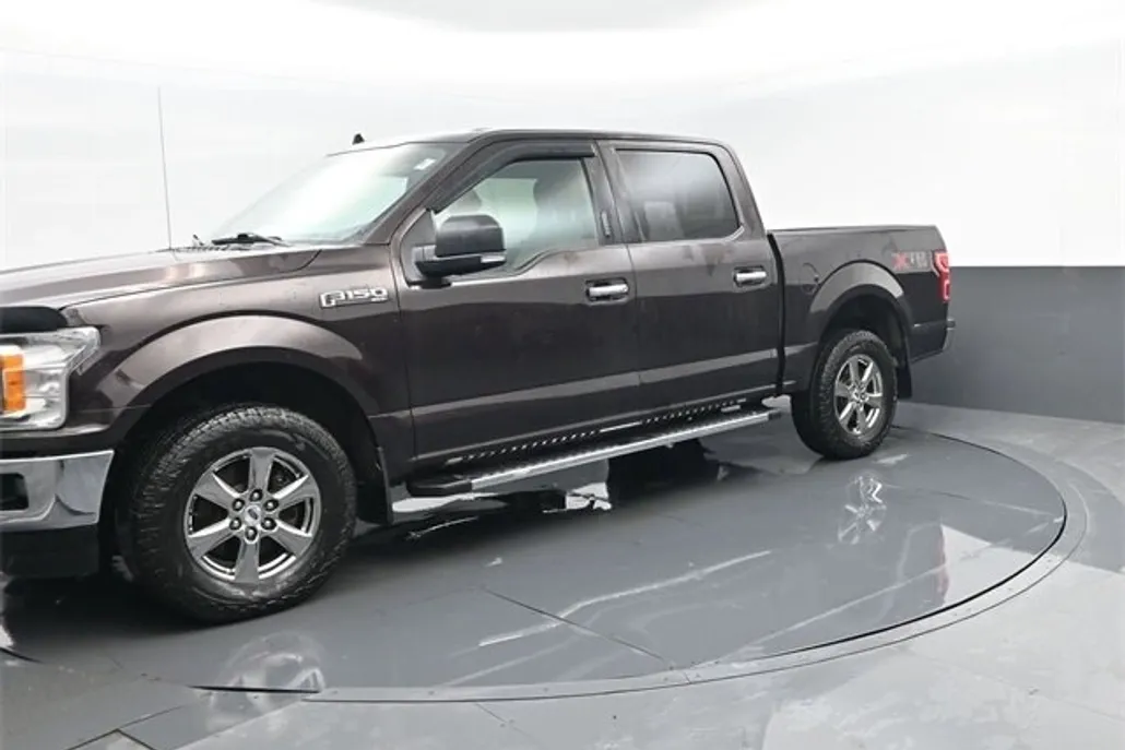 2020 Ford F-150 XLT photo 1