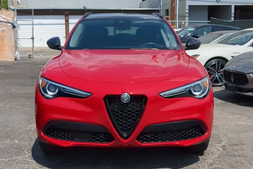 2021 Alfa Romeo Stelvio Sport Base photo 1
