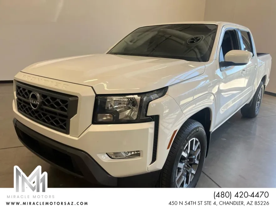 2023 Nissan Frontier SV photo 1