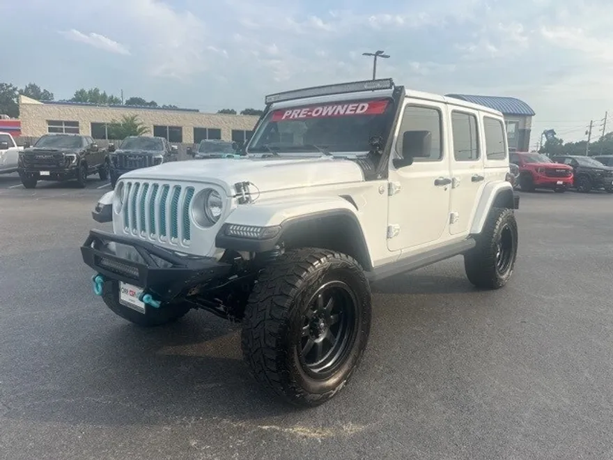 2018 Jeep Wrangler Unlimited Sahara photo 1