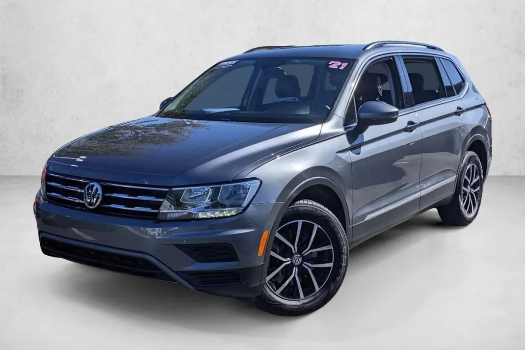 2021 Volkswagen Tiguan SE photo 1