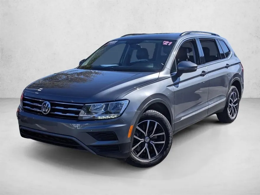 2021 Volkswagen Tiguan SE photo 1