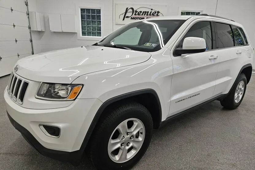 2016 Jeep Grand Cherokee Laredo photo 1