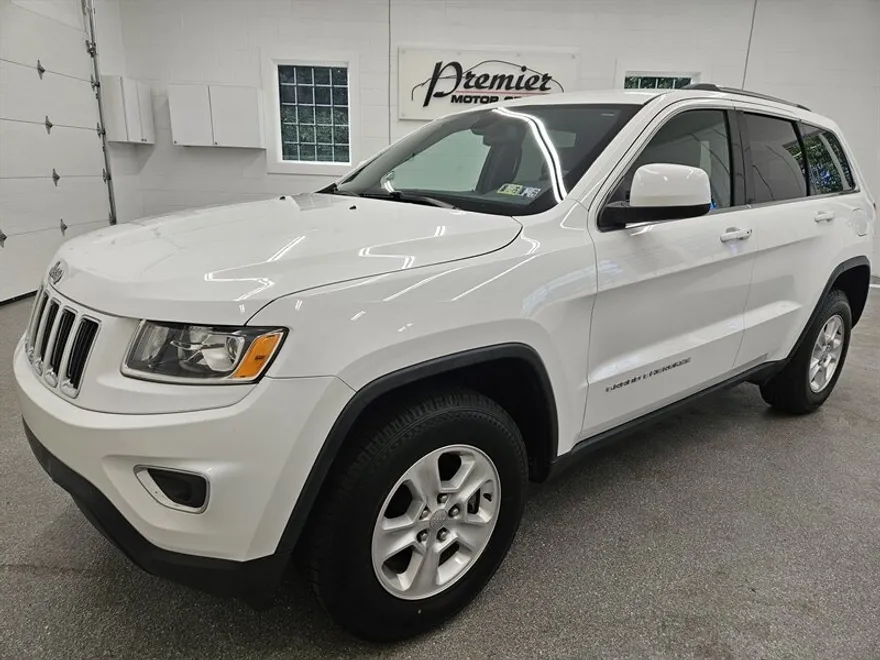2016 Jeep Grand Cherokee Laredo photo 1
