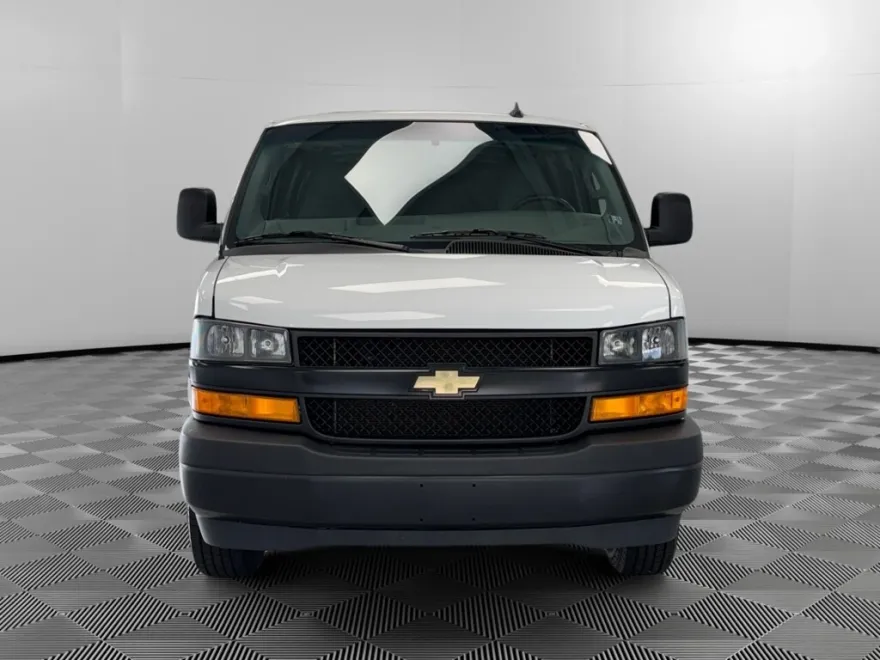 2023 Chevrolet Express 2500 Work Cargo Van photo 1