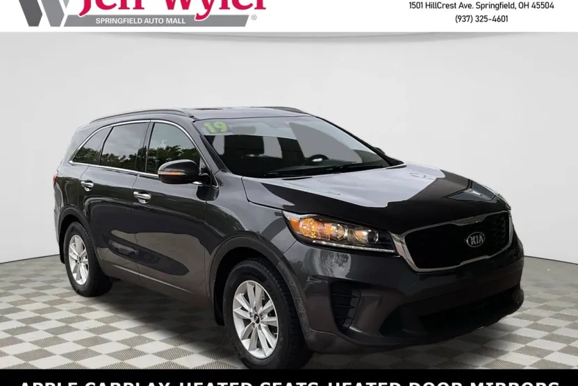 2019 Kia Sorento LX photo 1