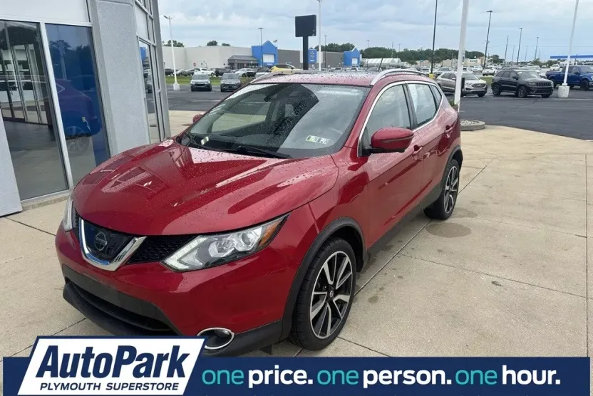 2017 Nissan Rogue Sport SL photo 1