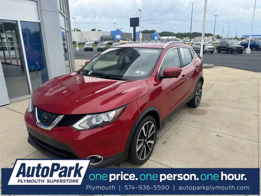 2017 Nissan Rogue Sport SL photo 1