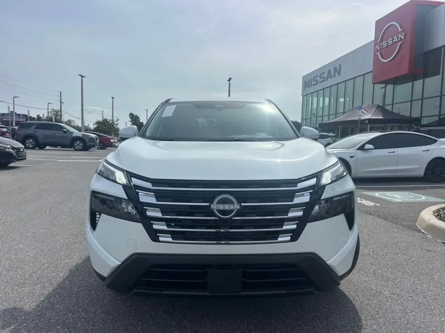 2026 Nissan Rogue SV photo 1