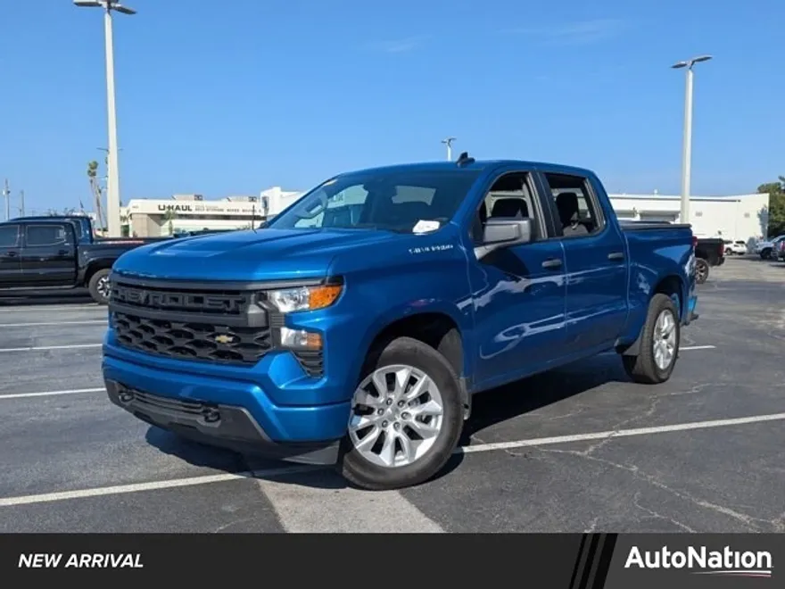 2022 Chevrolet Silverado 1500 Custom photo 1