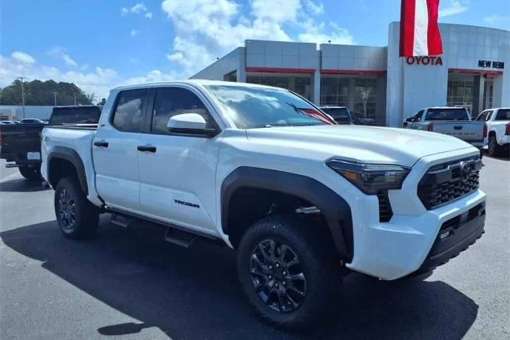 2025 Toyota Tacoma TRD Off-Road photo 1