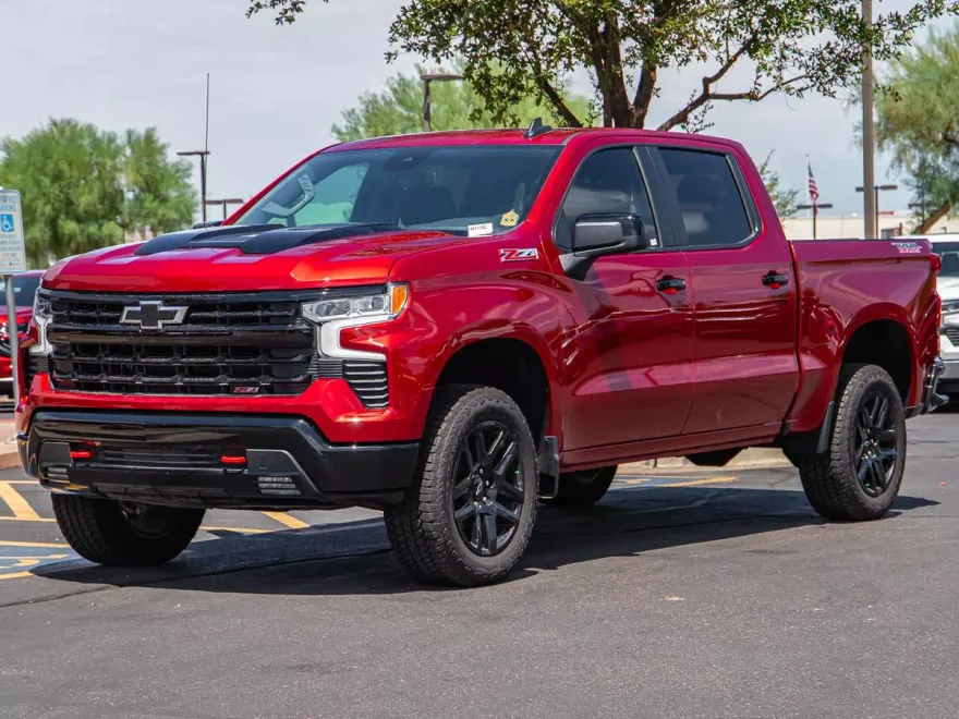 2025 Chevrolet Silverado 1500 LT Trail Boss photo 1