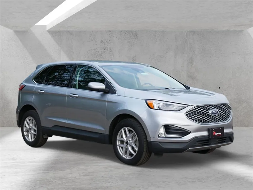 2023 Ford Edge SEL photo 1