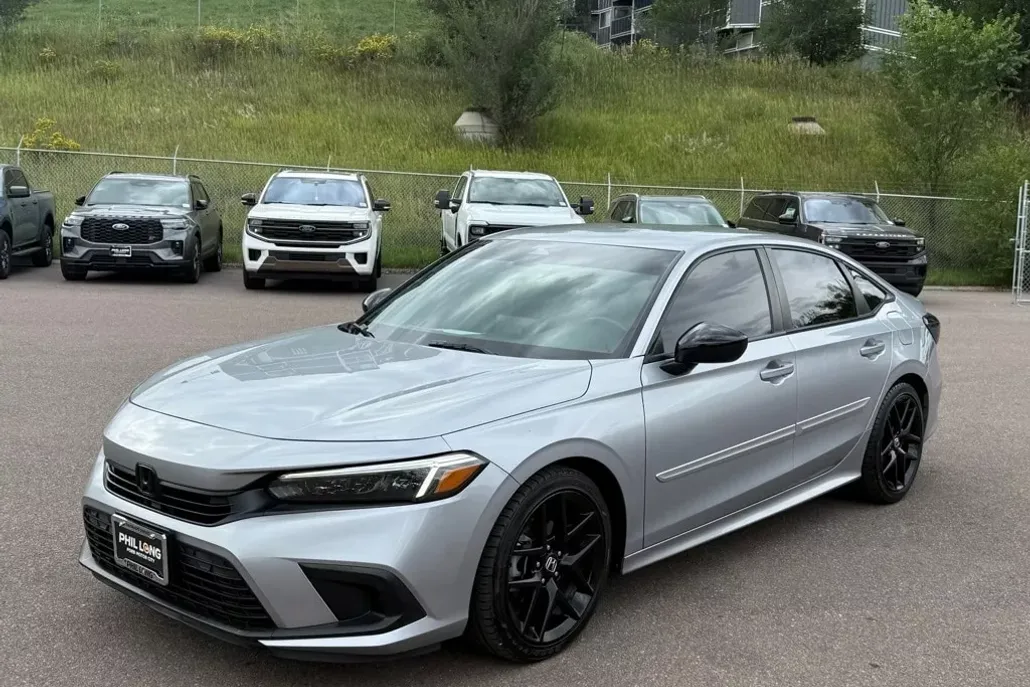 2022 Honda Civic Sport photo 1