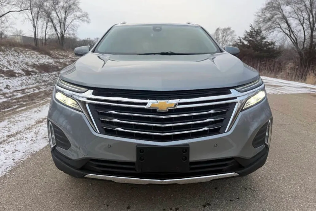 2023 Chevrolet Equinox Premier photo 1