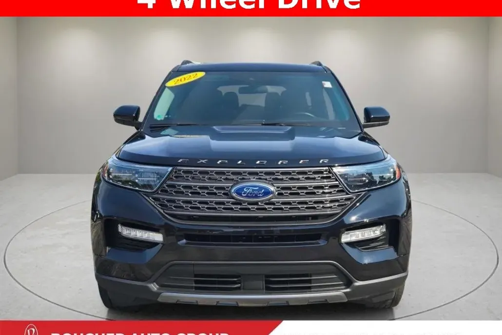 2022 Ford Explorer XLT photo 1