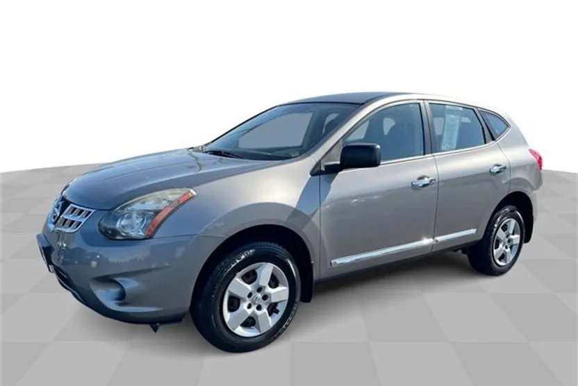 2015 Nissan Rogue Select S photo 1
