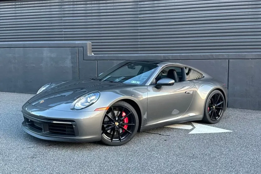 2022 Porsche 911 4S photo 1