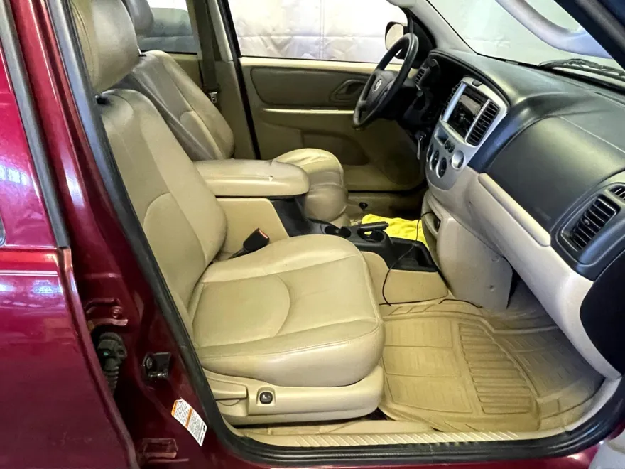 2003 Mazda Tribute ES photo 12