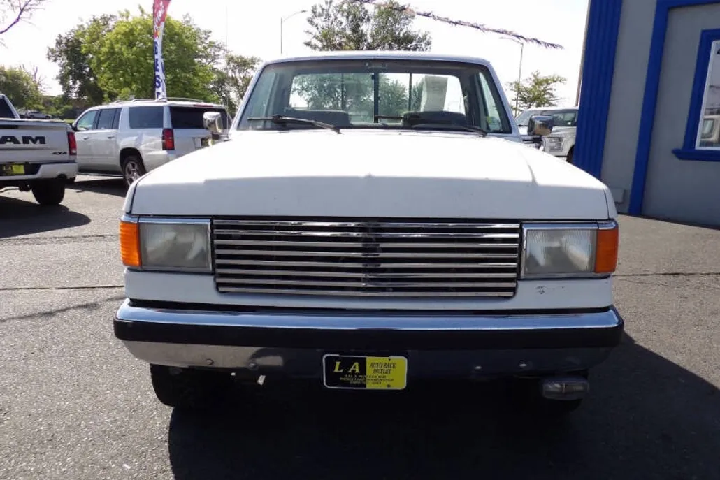1987 Ford F-250 photo 1