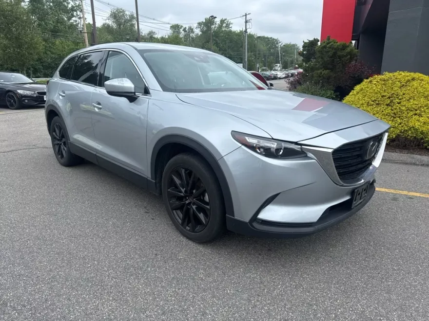 2023 Mazda CX-9 Touring photo 1