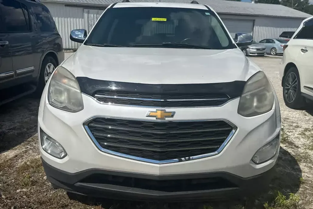 2016 Chevrolet Equinox LT photo 1