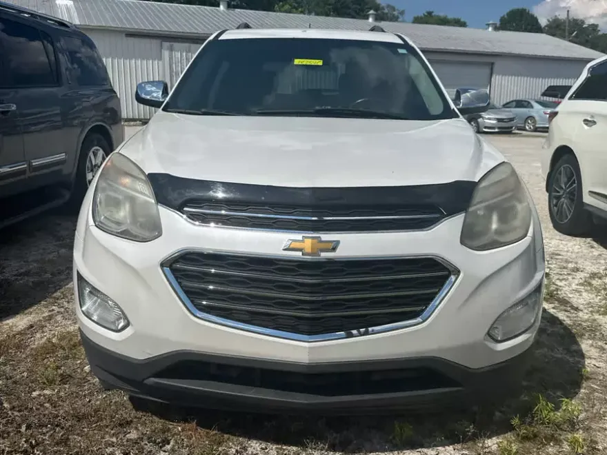 2016 Chevrolet Equinox LT photo 1